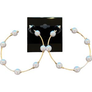 Brand New Gold & Pearl Dangle Earrings Costume Jewelry